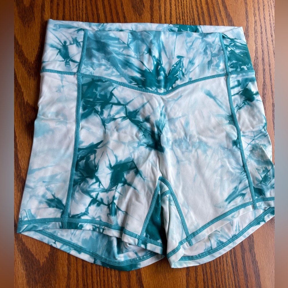 Balance Athletica / Vitality Blue Teal Tie dye Biker Athletic shorts M